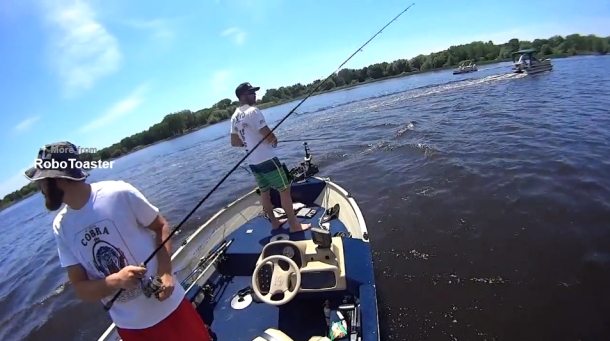 Video: Camera mount fail!